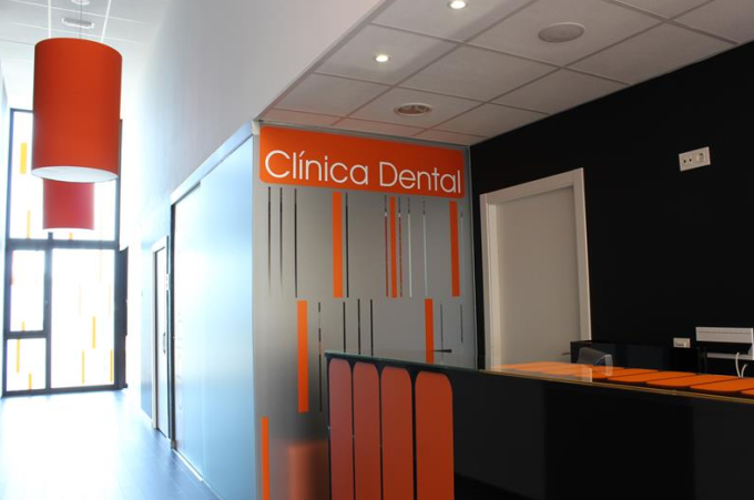 Clínica Dental Sorrisos